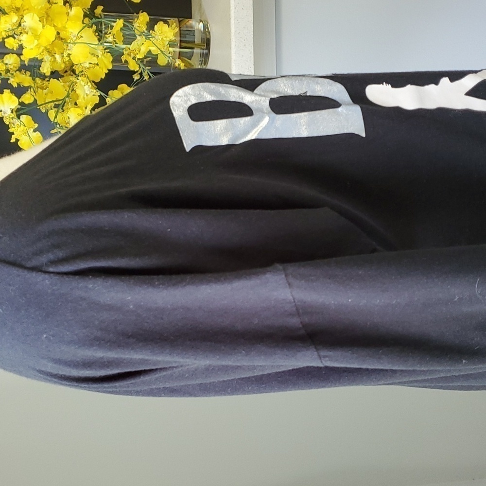 The Beatles black with silver letters long sleeves tee. Size small. Goo… - Picture 5 of 9